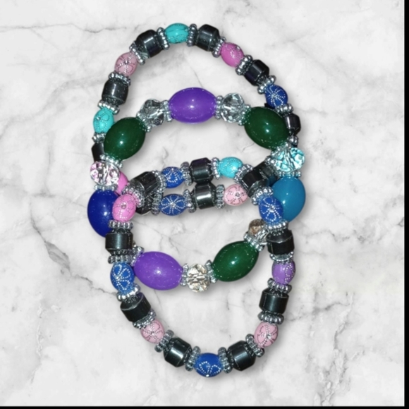 Magnetic Colorful Glass Beaded Bracelet Set - Picture 2 of 4